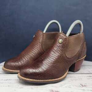 Twisted X | EUC Reptile Croc Embossed Leather Booties Ankle Boots Western Size 6